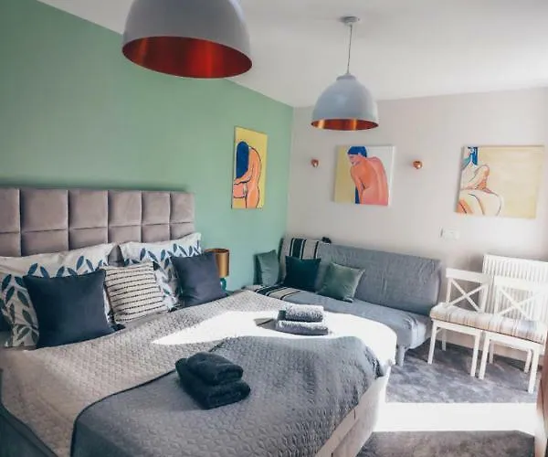 Stylish At Penati Golf Apartman